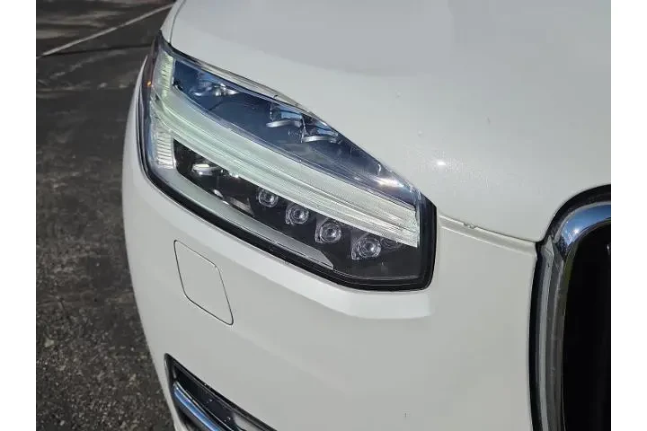 $17650 : Volvo XC90 2018 AWD T6 Momen image 5