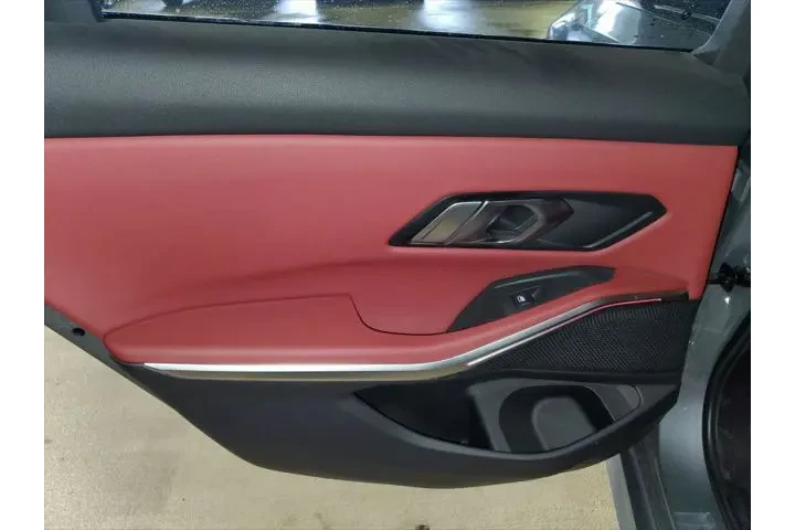 $35896 : BMW 3 Series 2023 330i 4dr S image 8