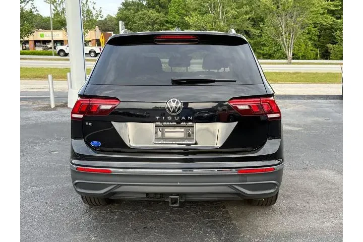 $21996 : Volkswagen Tiguan 2023 SE 4d image 5