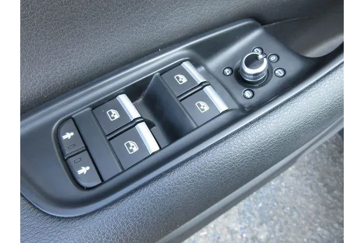 $17900 : Audi Q7 2019 AWD quattro Pre image 10