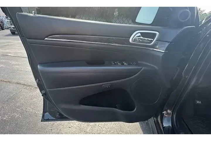 $15989 : Jeep Grand Cherokee 2016 4x4 image 9