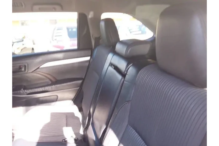 $16999 : 2014 Highlander LE Plus image 6