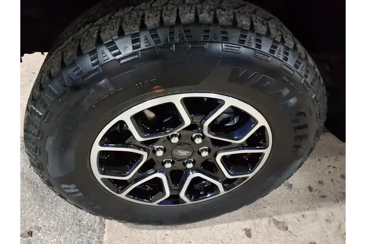 $38941 : Ford F-150 2023 4x4 XL 4dr S image 7