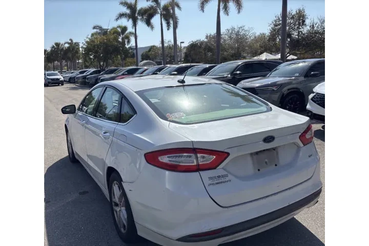 $5000 : 2013 Fusion SE image 10
