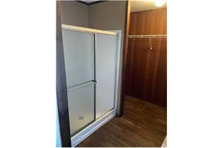 $1100 : Rental property with 3 bedro image 10