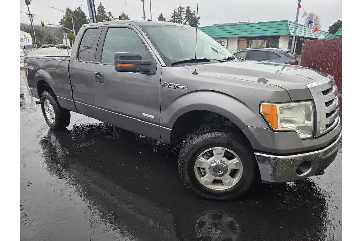 $14000 : Ford F-150 2011 4x4 XLT 4dr image 1