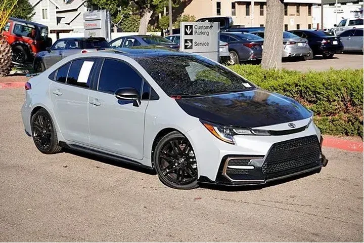 $18850 : Toyota Corolla 2022 XSE 4dr image 3