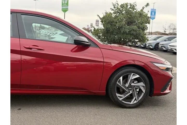 $19997 : Hyundai ELANTRA 2025 SEL Spo image 9