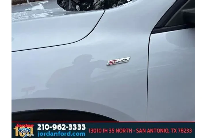 $25640 : Ford Escape 2025 ST-Line 4dr image 5