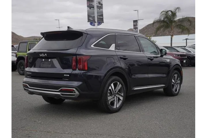 $31944 : Kia Sorento Plug-In Hybrid 2 image 8