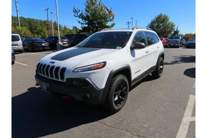$11500 : Jeep Cherokee 2017 4x4 Trail image 3