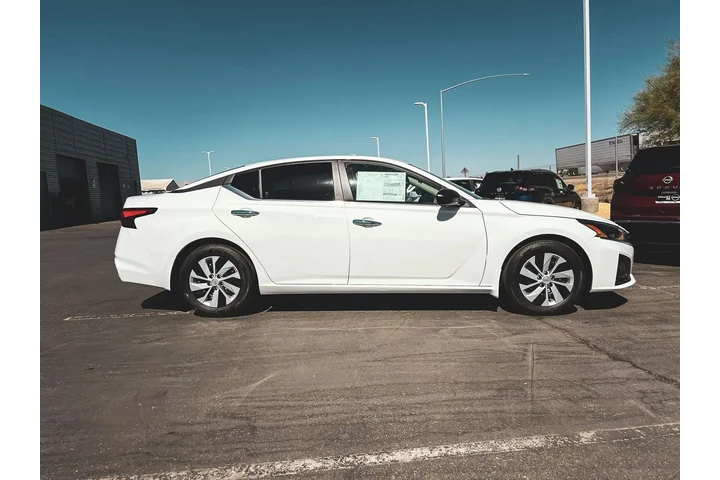 $23997 : Nissan Altima 2025 2.5 S 4dr image 8