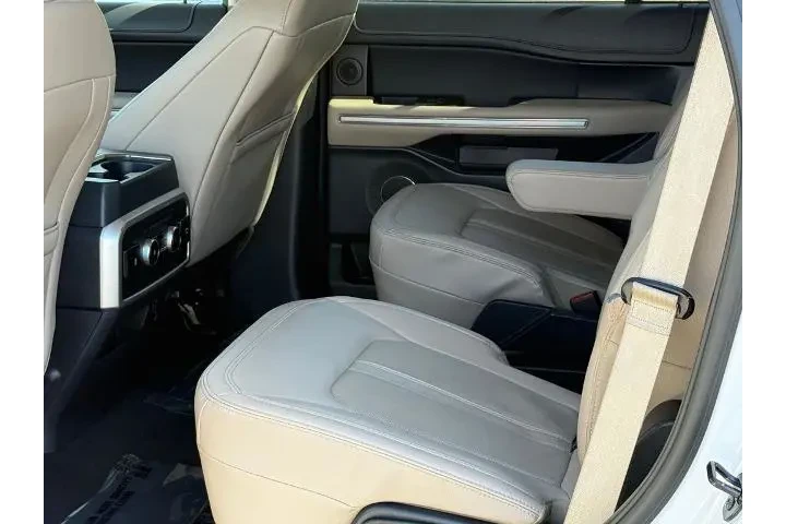 $36989 : Ford Expedition 2024 4x2 Lim image 7