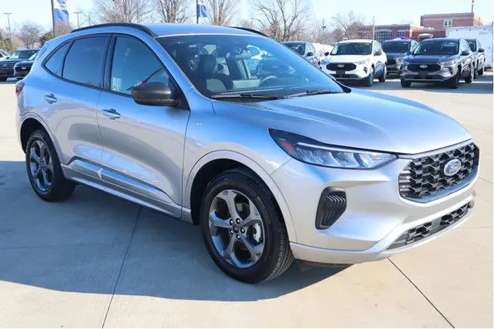 $26990 : Ford Escape 2023 AWD ST-Line image 3