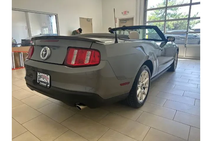 $15990 : Ford Mustang 2010 V6 2dr Con image 7