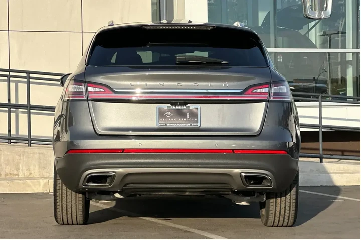 $34900 : Lincoln Nautilus 2022 AWD Re image 4