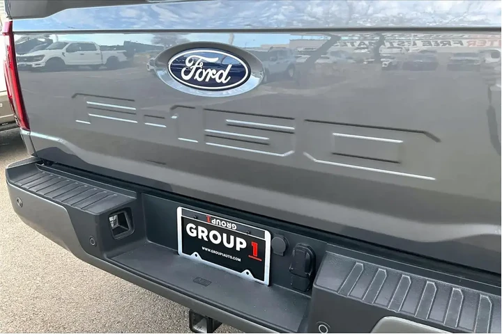 $37825 : Ford F-150 2024 4x2 STX 4dr image 9