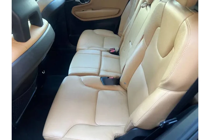 $13999 : 2016 XC90 T6 Momentum image 7