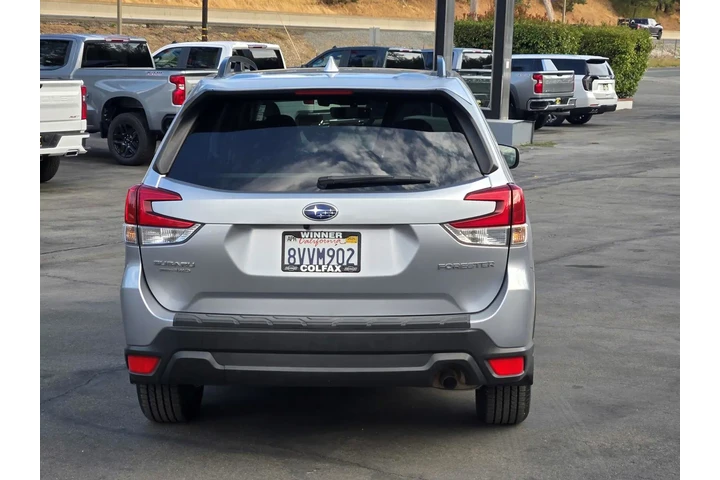 $23993 : Subaru Forester 2021 AWD Pre image 5