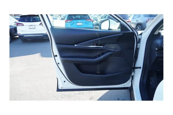 $23984 : 2025 CX-30 2.5 S Preferred Pa image 10