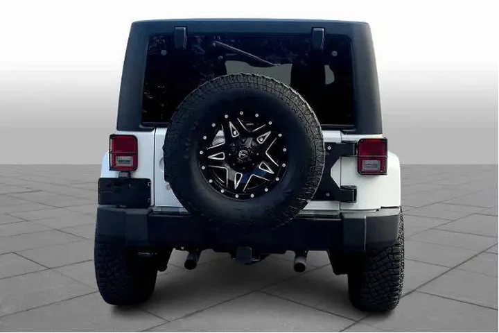 $16444 : Jeep Wrangler Unlimited 2015 image 4