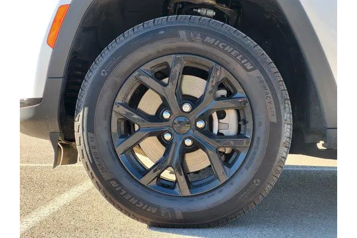 $30532 : Jeep Grand Cherokee L 2024 4 image 10