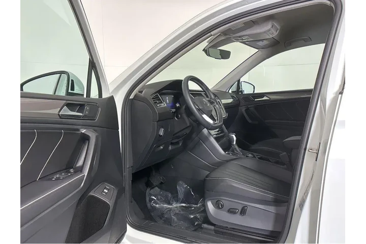 $21477 : 2022 Tiguan SE image 2