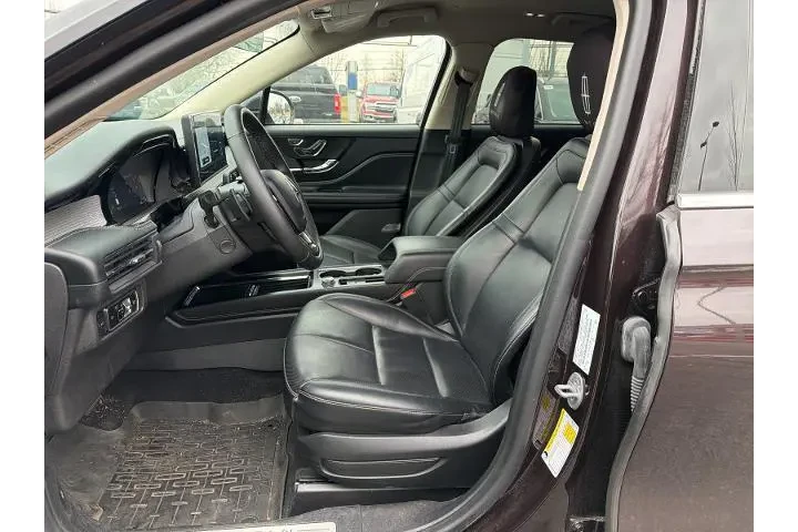 $30000 : Lincoln Corsair 2023 AWD Sta image 9