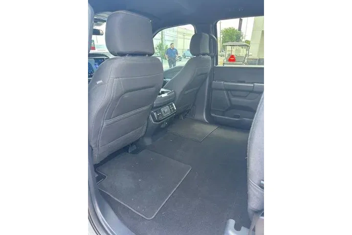 $39891 : Ford F-150 2025 4x2 STX 4dr image 4