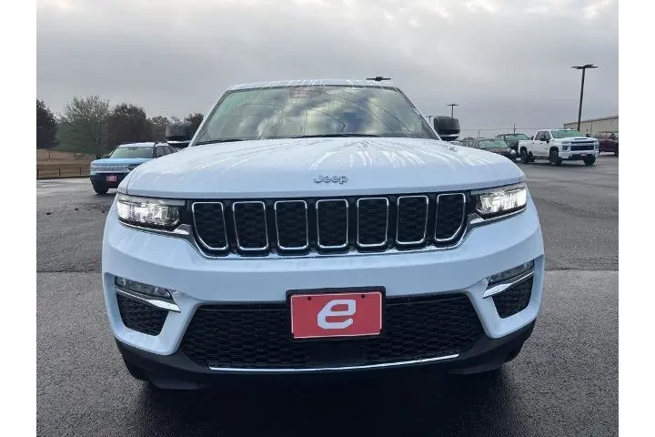 $32909 : Jeep Grand Cherokee 2023 4x2 image 2