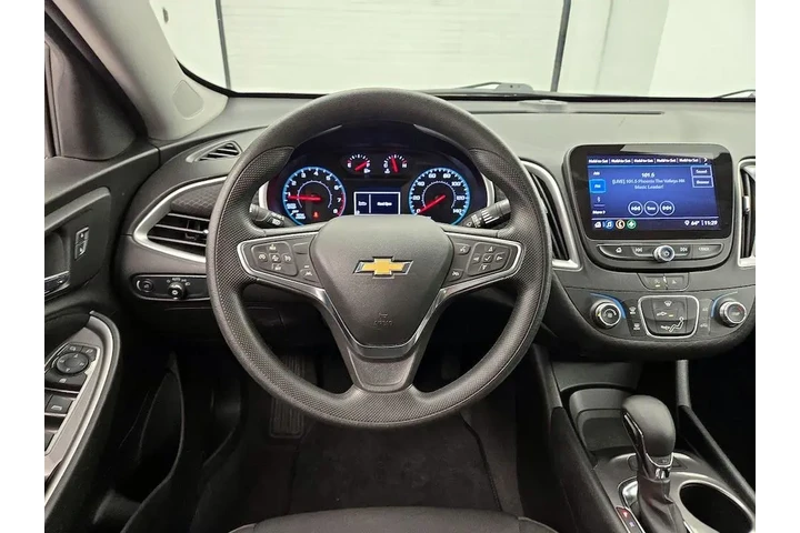 $18998 : Chevrolet Malibu 2024 LS 4dr image 10