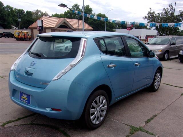 $8999 : 2015 LEAF S image 7