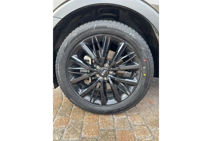 $23495 : 2020 Telluride SX image 9