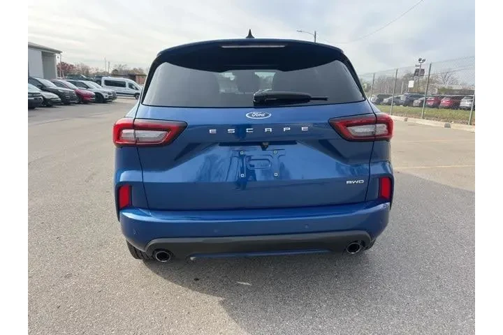 $23995 : Ford Escape 2023 AWD ST-Line image 5