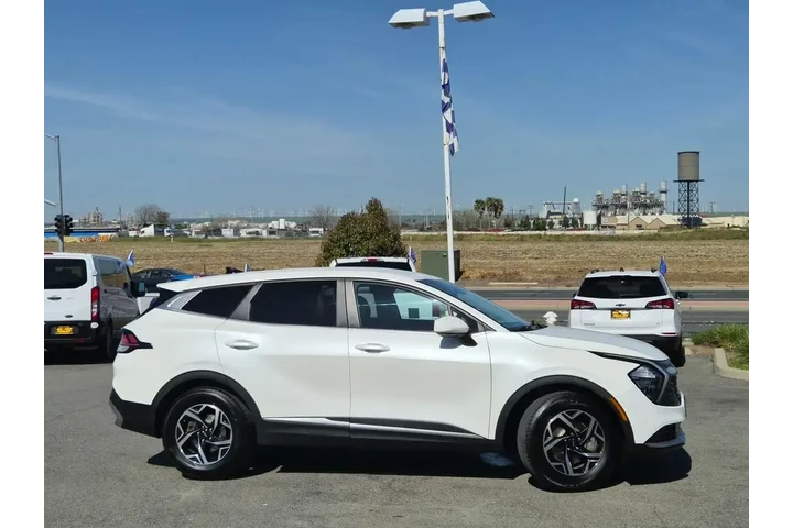 $21200 : Kia Sportage 2023 LX 4dr SUV image 3