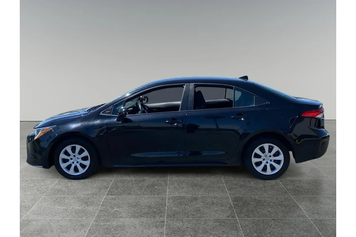 $24111 : Toyota Corolla 2023 LE 4dr S image 2