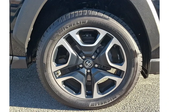 $23995 : Toyota RAV4 2019 AWD Adventu image 9