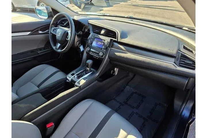 $17300 : Honda Civic 2020 LX 4dr Seda image 9
