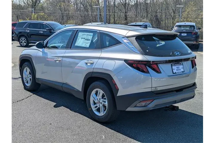 $25526 : Hyundai TUCSON 2025 SE 4dr S image 5