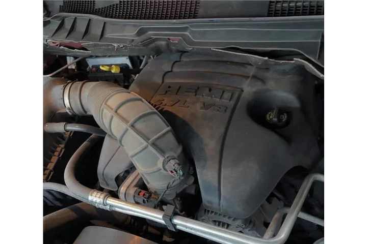 $7600 : 2010 Ram 1500 SLT image 9