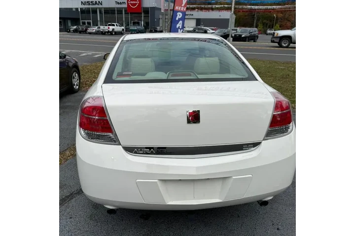 $5700 : 2008 Aura image 4