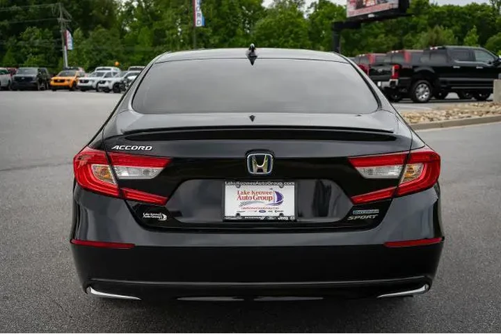 $26987 : Honda Accord Hybrid 2022 Spo image 8