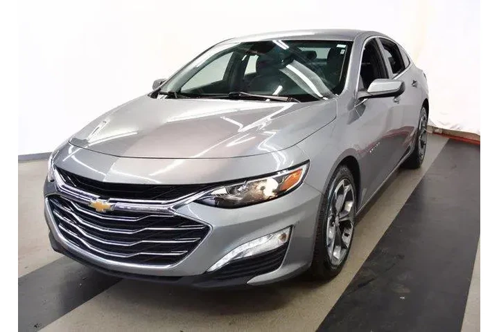 $16994 : Chevrolet Malibu 2024 LT 4dr image 4