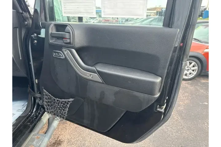 $18988 : Jeep Wrangler 2015 4x4 Sport image 10