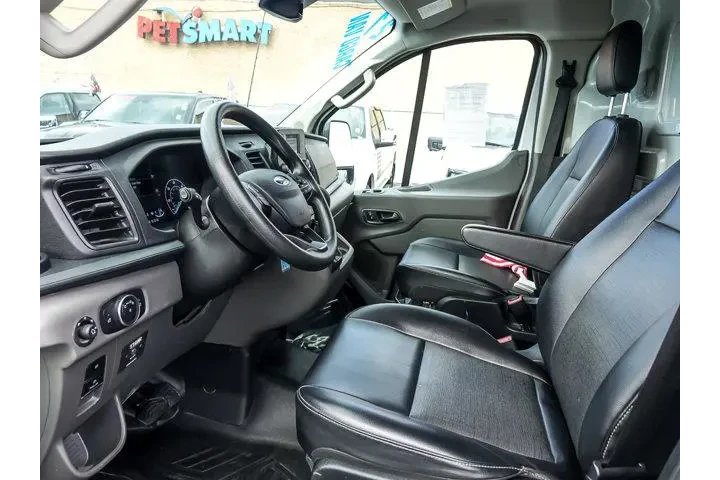 $27933 : Ford Transit 2021 AWD 250 3d image 10