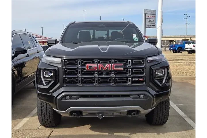 $39995 : GMC Canyon 2023 4x4 AT4 4dr image 1
