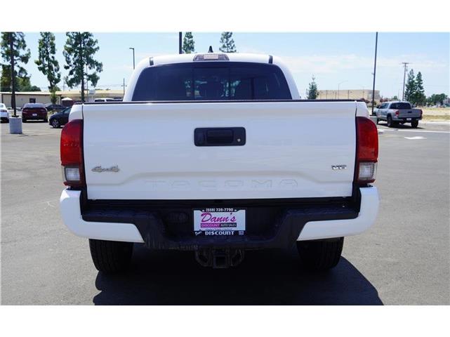 $32984 : 2020 Tacoma 4WD SR5 Pickup 4D image 7