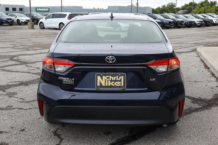 $19588 : 2023 Corolla LE image 5