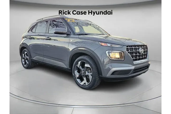 $17272 : Hyundai VENUE 2022 SEL 4dr C image 9
