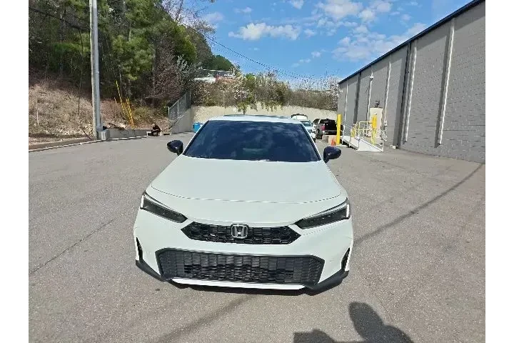 $29990 : Honda Civic Hybrid 2025 Spor image 7